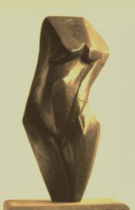 DIE ERDMUTTER, Bronze. Diese Skulptur wurde nach einem Holzmodell gegossen.